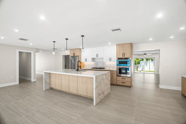 5496 NE 22nd Avenue, Fort Lauderdale, FL 33308
