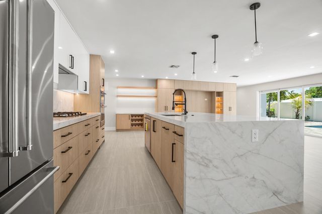 5496 NE 22nd Avenue, Fort Lauderdale, FL 33308