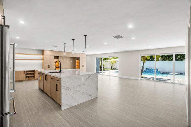 5496 NE 22nd Avenue, Fort Lauderdale, FL 33308