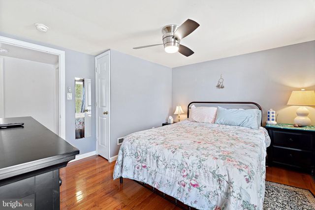806 HESSIAN AVE, National Park, NJ 08063