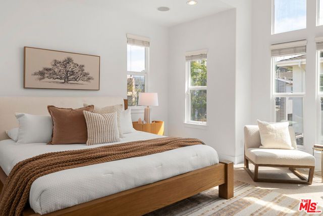 6011 Dawn 1, Los Angeles, CA 90094