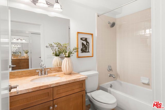 6011 Dawn 1, Los Angeles, CA 90094