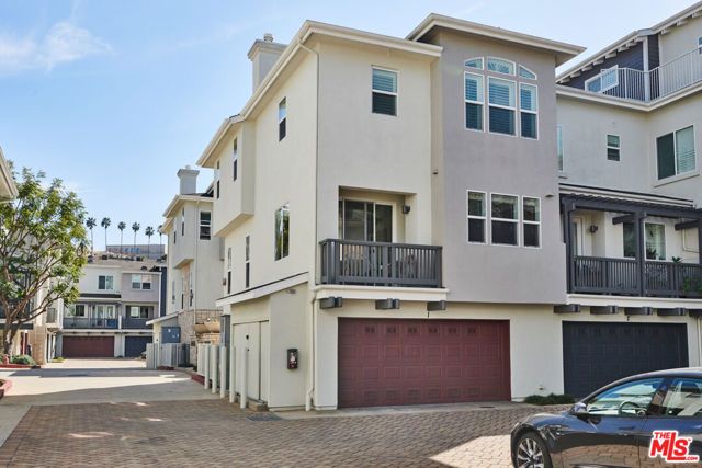 6011 Dawn 1, Los Angeles, CA 90094