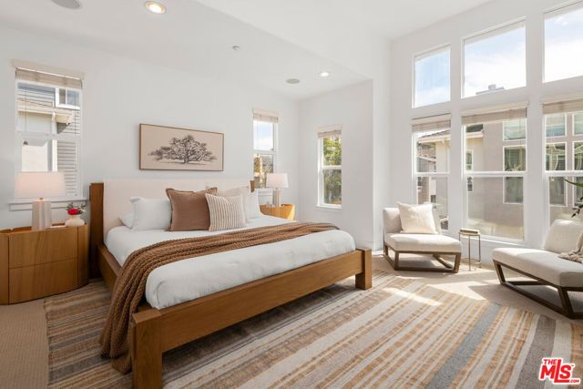 6011 Dawn 1, Los Angeles, CA 90094