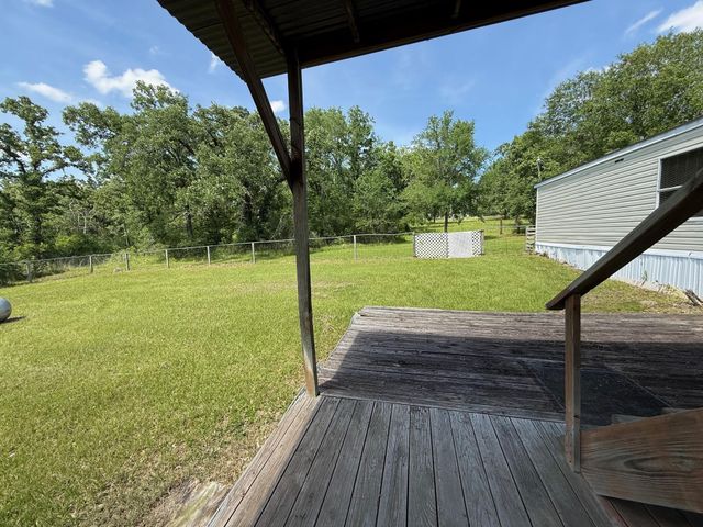 107 Twin Creek Drive, Huntsville, TX 77320