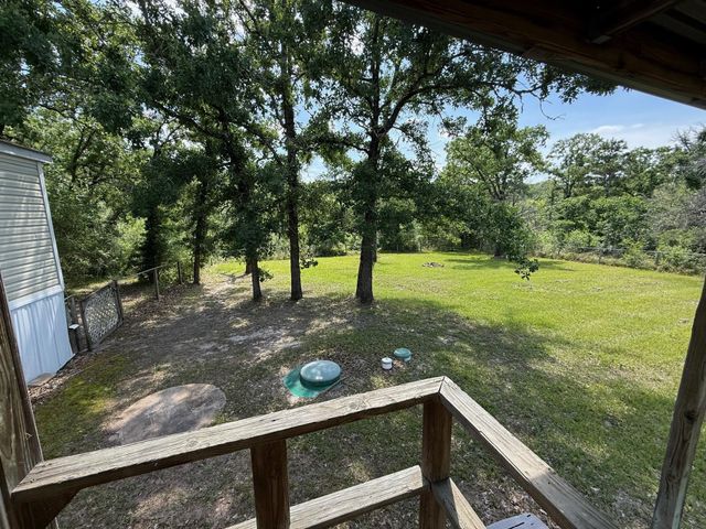 107 Twin Creek Drive, Huntsville, TX 77320