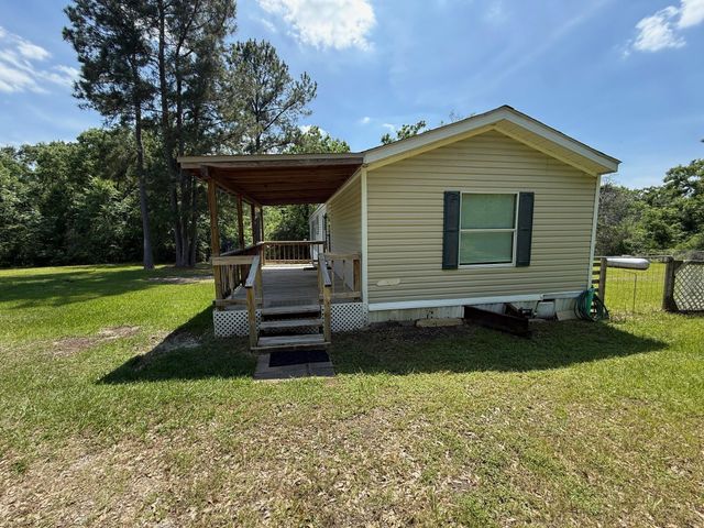 107 Twin Creek Drive, Huntsville, TX 77320