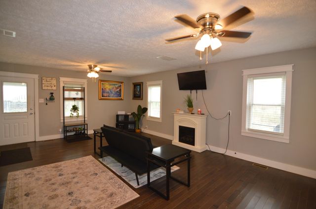 1278 Elm Fork Road, Nicholasville, KY 40356