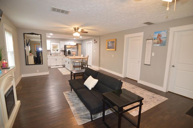 1278 Elm Fork Road, Nicholasville, KY 40356