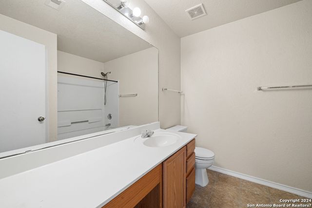 134 Cindy Lou Dr, San Antonio, TX 78249