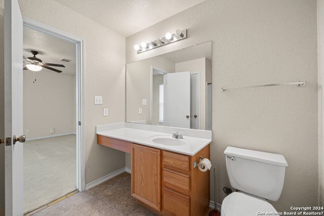 134 Cindy Lou Dr, San Antonio, TX 78249