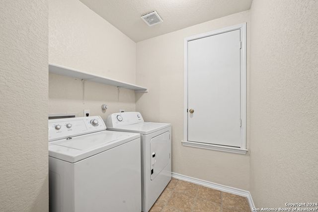 134 Cindy Lou Dr, San Antonio, TX 78249