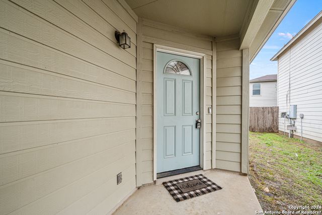 134 Cindy Lou Dr, San Antonio, TX 78249