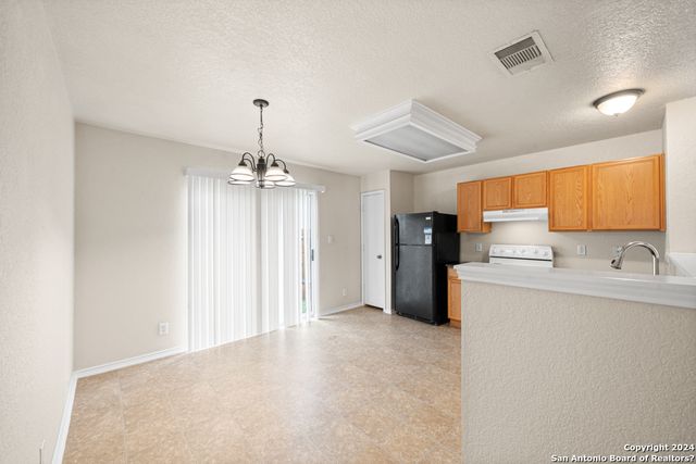134 Cindy Lou Dr, San Antonio, TX 78249