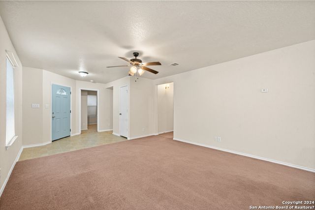 134 Cindy Lou Dr, San Antonio, TX 78249