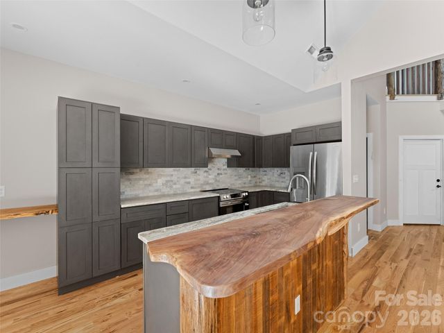 551 Fisher Road, Brevard, NC 28712