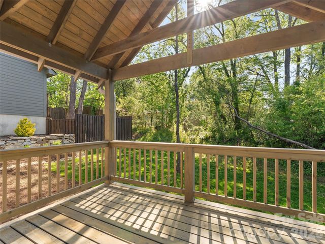 551 Fisher Road, Brevard, NC 28712