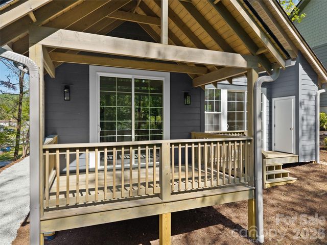 551 Fisher Road, Brevard, NC 28712