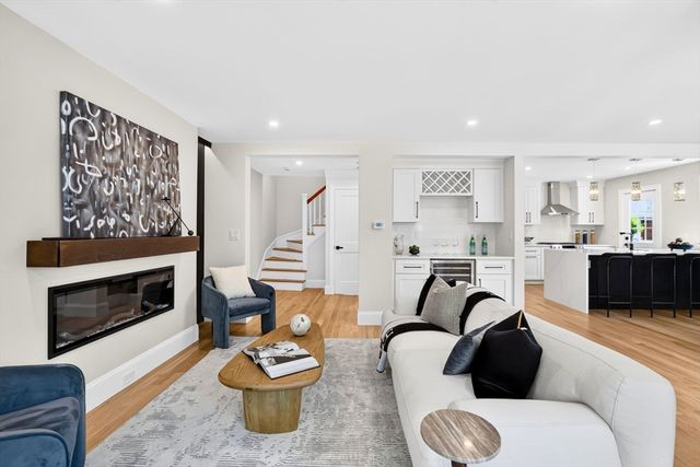 66 Linden St, Newton, MA 02464