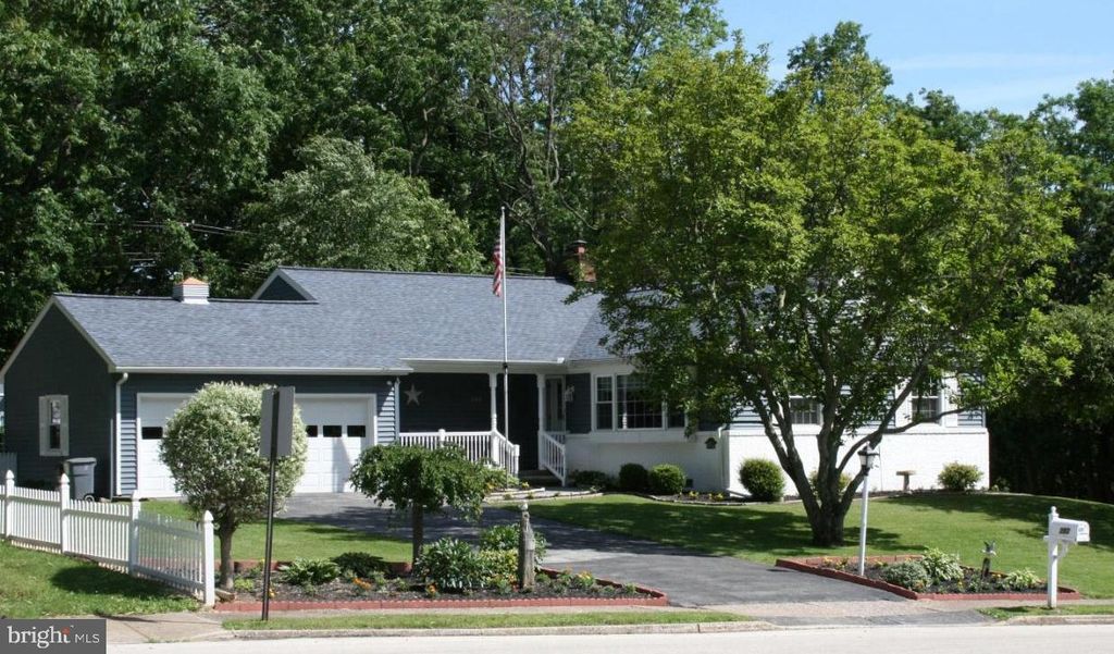 392 JOSEPH ST, Norristown, PA 19403