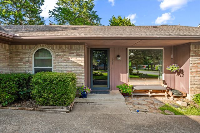 903 Middle Run, Duncanville, TX 75137
