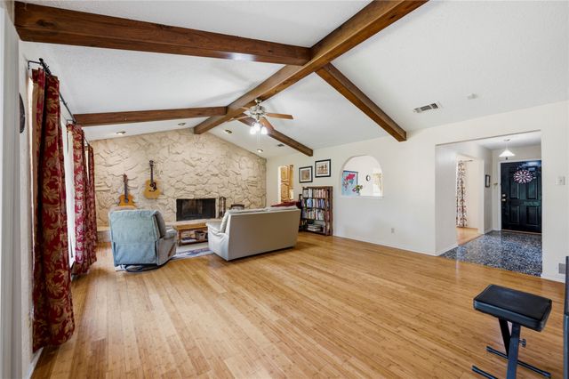903 Middle Run, Duncanville, TX 75137
