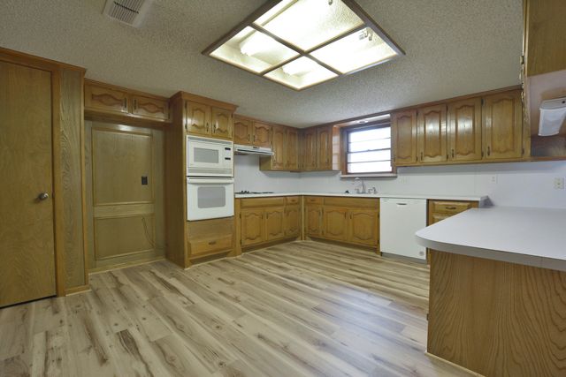 5224 9th Street, Lubbock, TX 79416