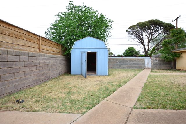 5224 9th Street, Lubbock, TX 79416
