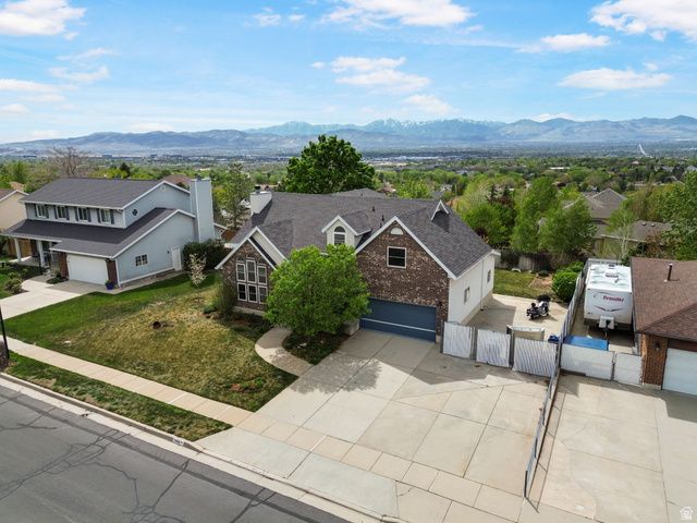 11466 S CHERRY HILL DR, Sandy, UT 84094