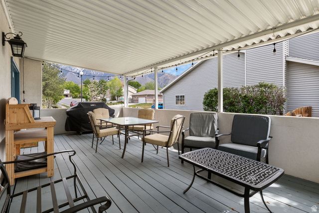 11466 S CHERRY HILL DR, Sandy, UT 84094