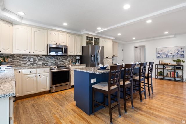 11466 S CHERRY HILL DR, Sandy, UT 84094