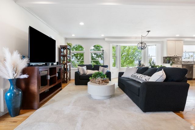 11466 S CHERRY HILL DR, Sandy, UT 84094