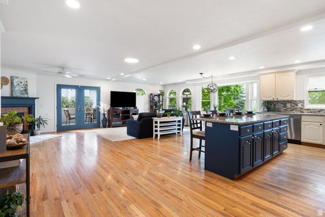 11466 S CHERRY HILL DR, Sandy, UT 84094