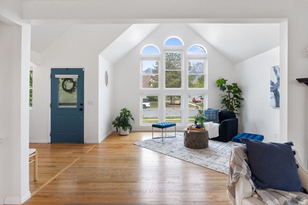 11466 S CHERRY HILL DR, Sandy, UT 84094