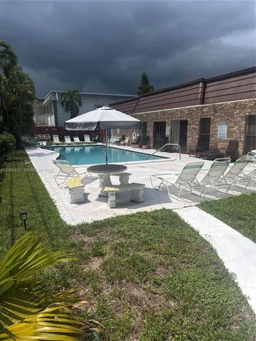 321 SW 1st Court K-4, Pompano Beach, FL 33060