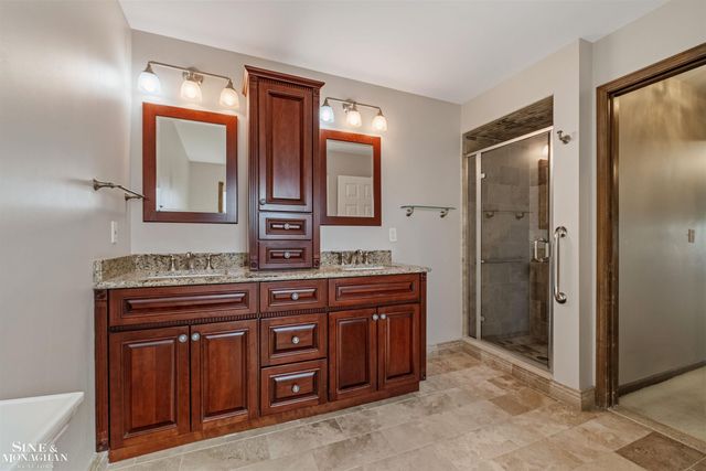 15764 Winners Circle, Clinton Township, MI 48035