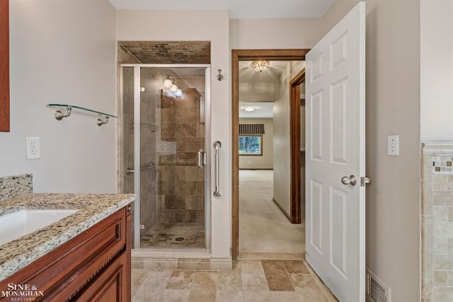 15764 Winners Circle, Clinton Township, MI 48035