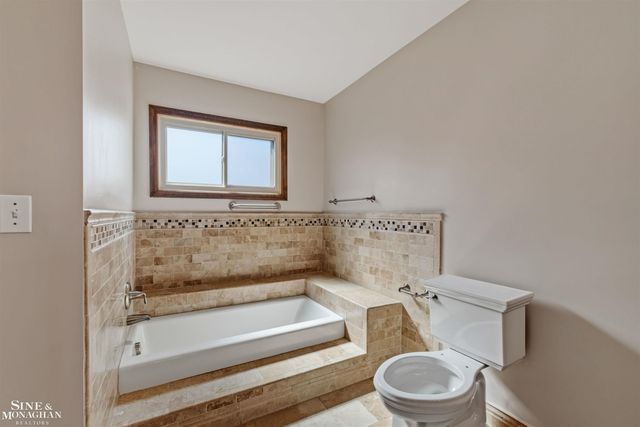 15764 Winners Circle, Clinton Township, MI 48035