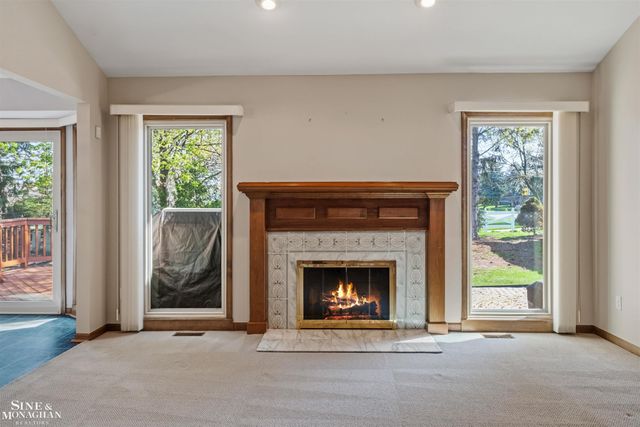 15764 Winners Circle, Clinton Township, MI 48035