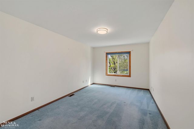 15764 Winners Circle, Clinton Township, MI 48035