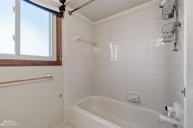 15764 Winners Circle, Clinton Township, MI 48035