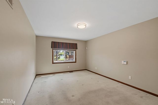 15764 Winners Circle, Clinton Township, MI 48035