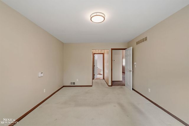 15764 Winners Circle, Clinton Township, MI 48035