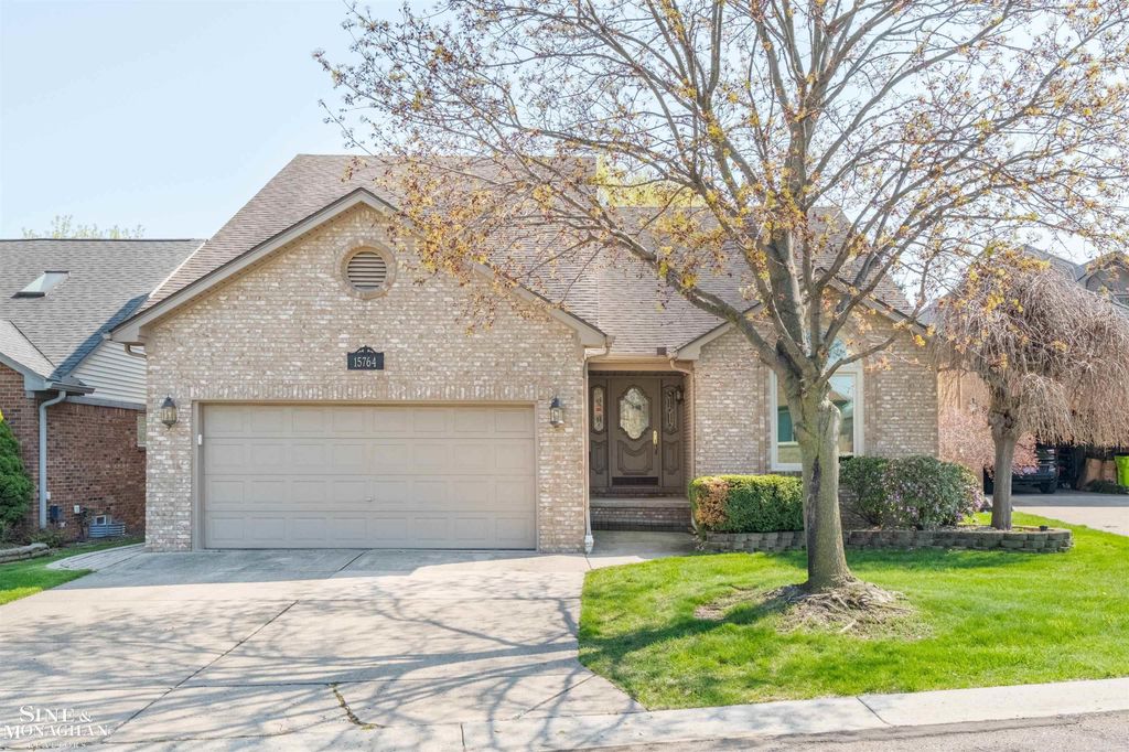 15764 Winners Circle, Clinton Township, MI 48035