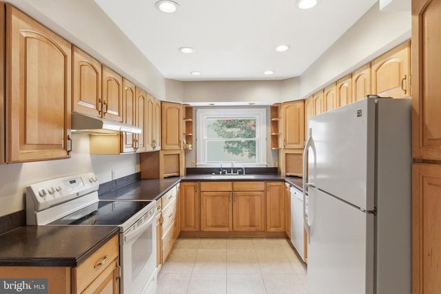727 N GOVERNORS AVE, Dover, DE 19904