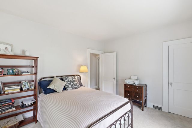 727 N GOVERNORS AVE, Dover, DE 19904