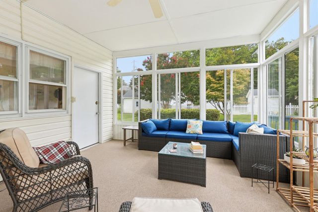 727 N GOVERNORS AVE, Dover, DE 19904