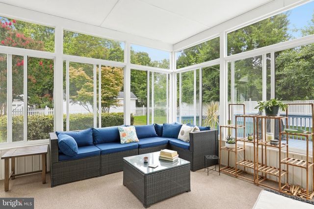 727 N GOVERNORS AVE, Dover, DE 19904