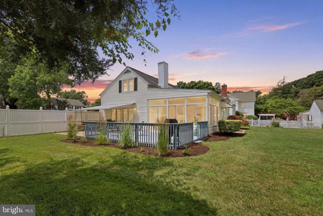 727 N GOVERNORS AVE, Dover, DE 19904