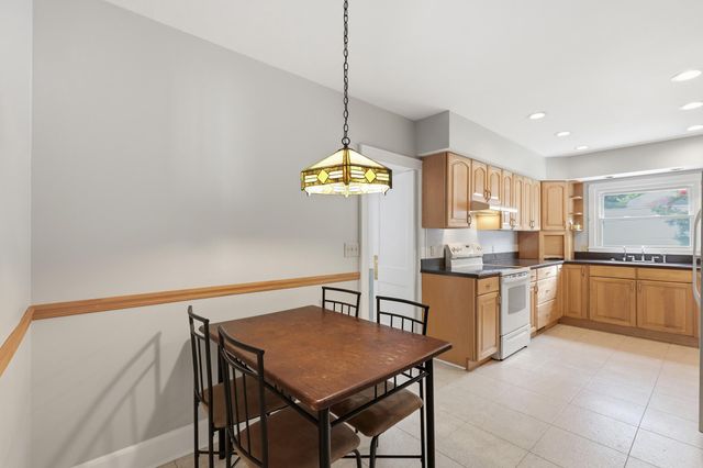 727 N GOVERNORS AVE, Dover, DE 19904